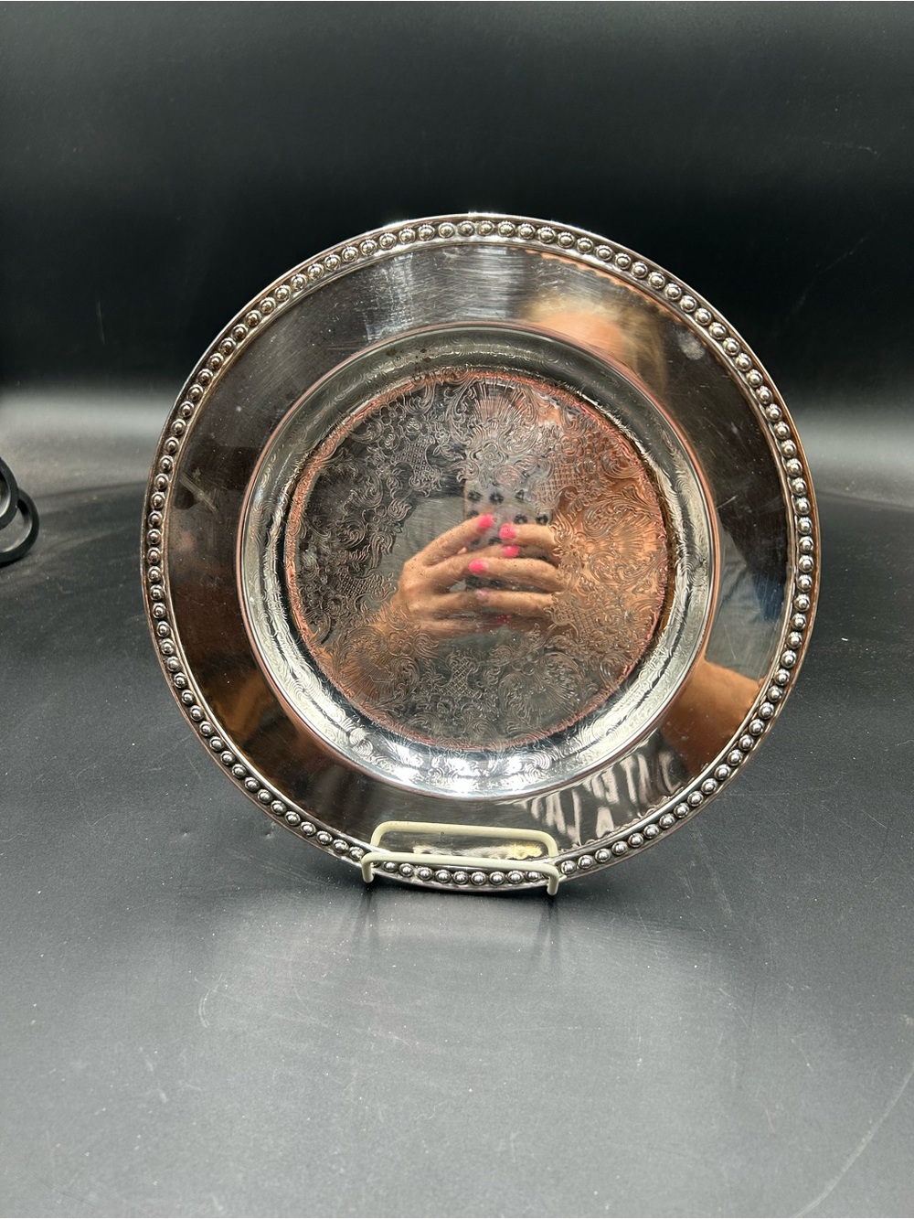 Decorative Silver-Plated Round Serving Tray with Beaded Edge WM Rogers